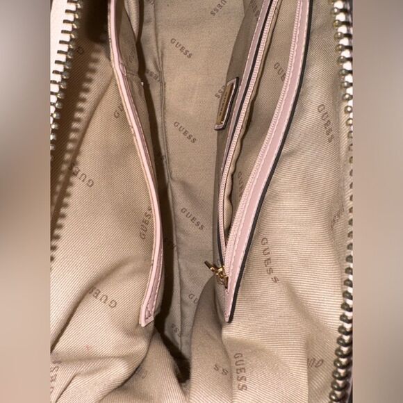 GUESS WOMEN’S SATCHEL IN POWDER PINK W/ADJUSTABLE & REMOVABLE STRAP TOP ZIP - Picture 6 of 7